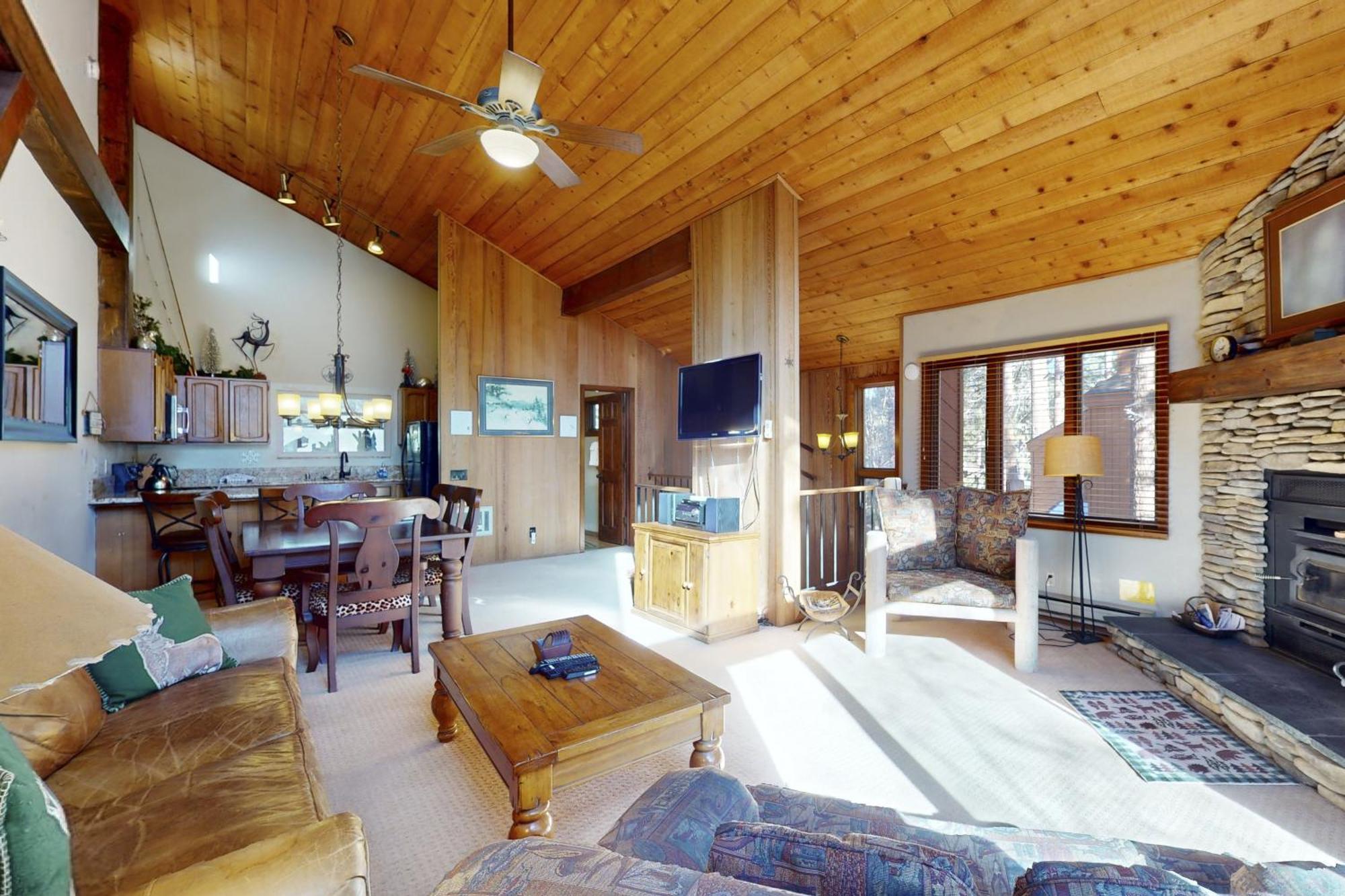 Woodlands 34 Apartment แมมมอธ เลกส์ ภายนอก รูปภาพ